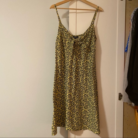 Topshop TALL Ditsy Knot Front Dress in yellow, Size 12 🎀 - Picture 5 of 5